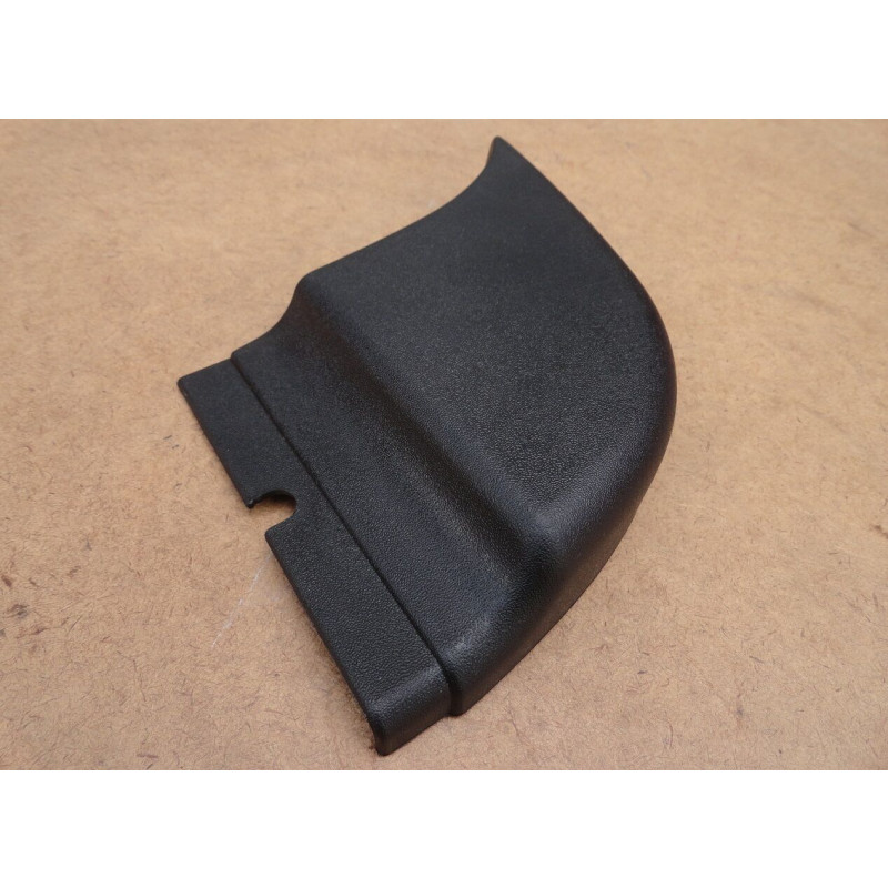 Ponteira Direita do Parachoque Traseiro Hilux Dupla 06 à 15