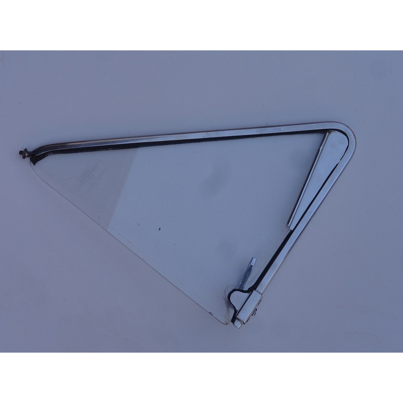 Quadro Quebra Vento Direito Fiat 147 até 1982 com Detalhe