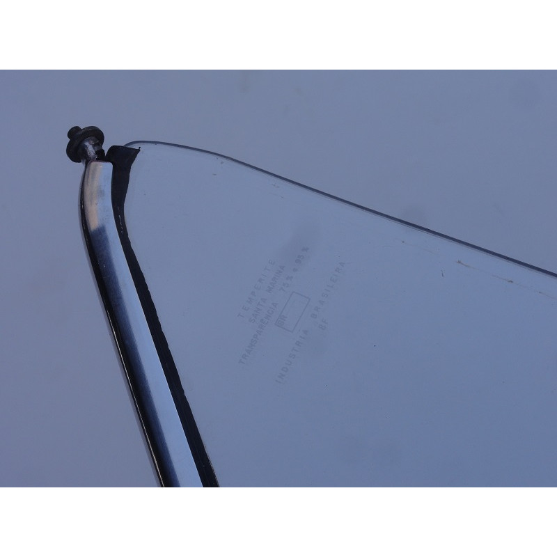 Quadro Quebra Vento Direito Fiat 147 até 1982 com Detalhe