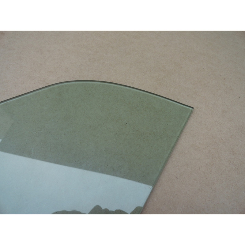 Vidro Lateral Traseiro Fixo Pequeno Verde Zé Caixão Vw 1600