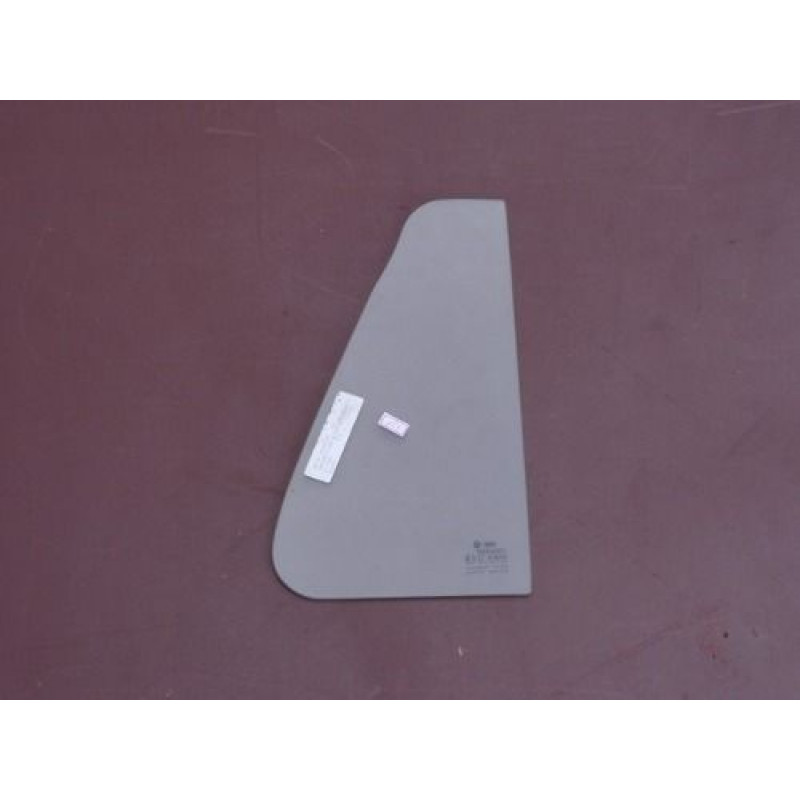 Vidro Quebra Vento Incolor Esquerdo Kombi Clipper 1976 em diante