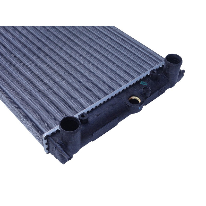 Radiador de Água Vw Santana E Quantum 1.8 2.0 até 1991 Visconde Novo