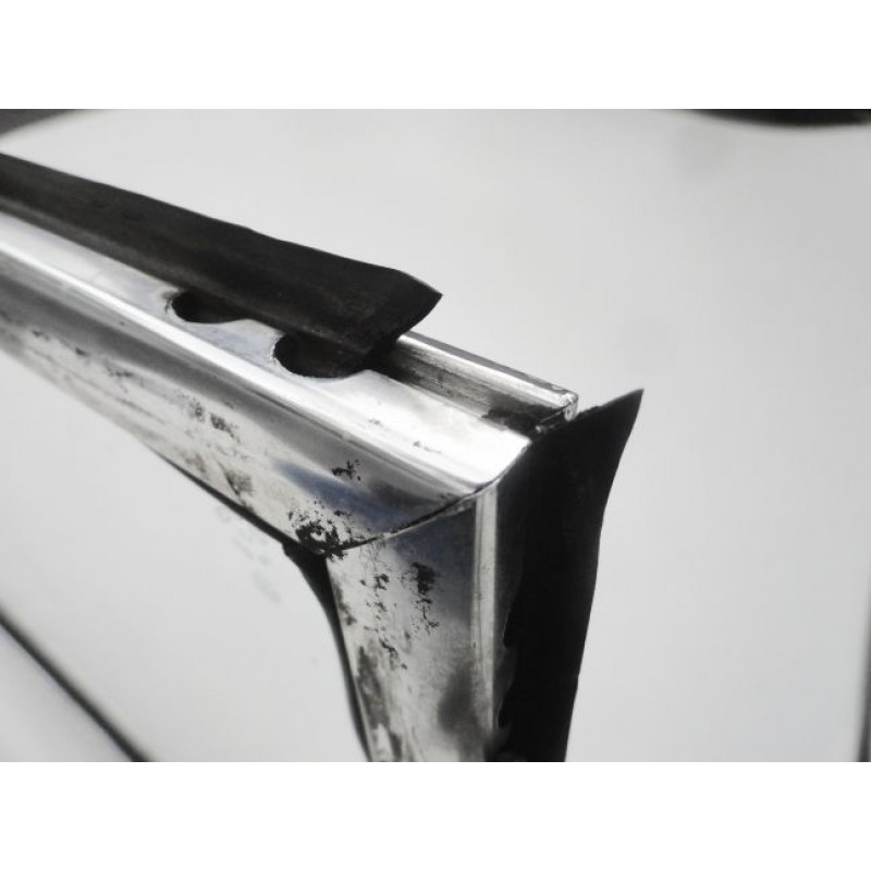 Vidro Lateral Traseiro Basculante Karmann Ghia Tc Original - Par