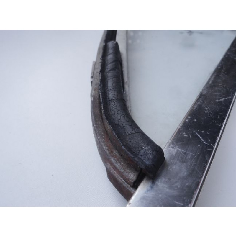 Quadro Quebra Vento Esquerdo Vw 1600 Zé Do Caixão Original Usado