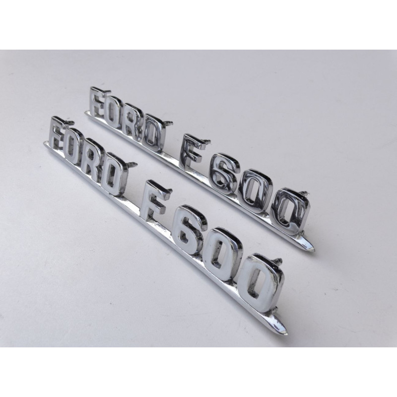 Emblema Lateral Caminhão F-600 1954 Original Usado - Par