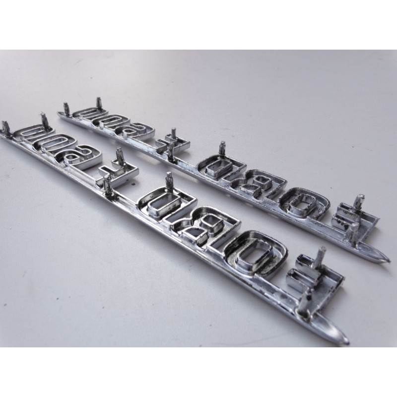 Emblema Lateral Caminhão F-600 1954 Original Usado - Par