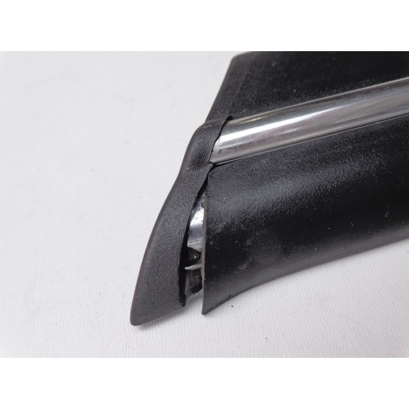 Friso Paralama Dianteiro Direito Versailles Royale Original Novo