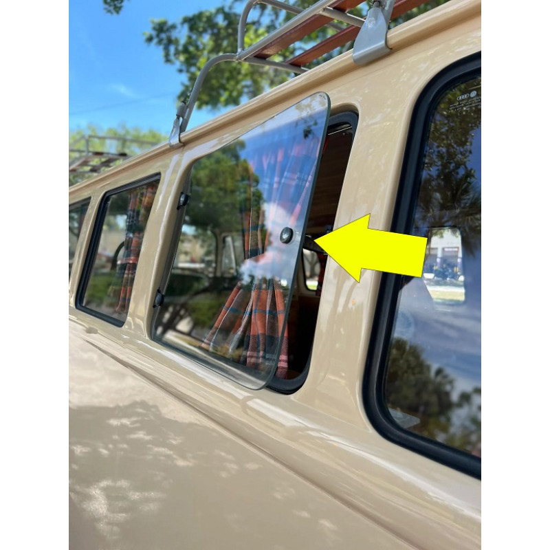 Vidro Lateral Basculante Kombi Clipper 76 À 96 Original Usado