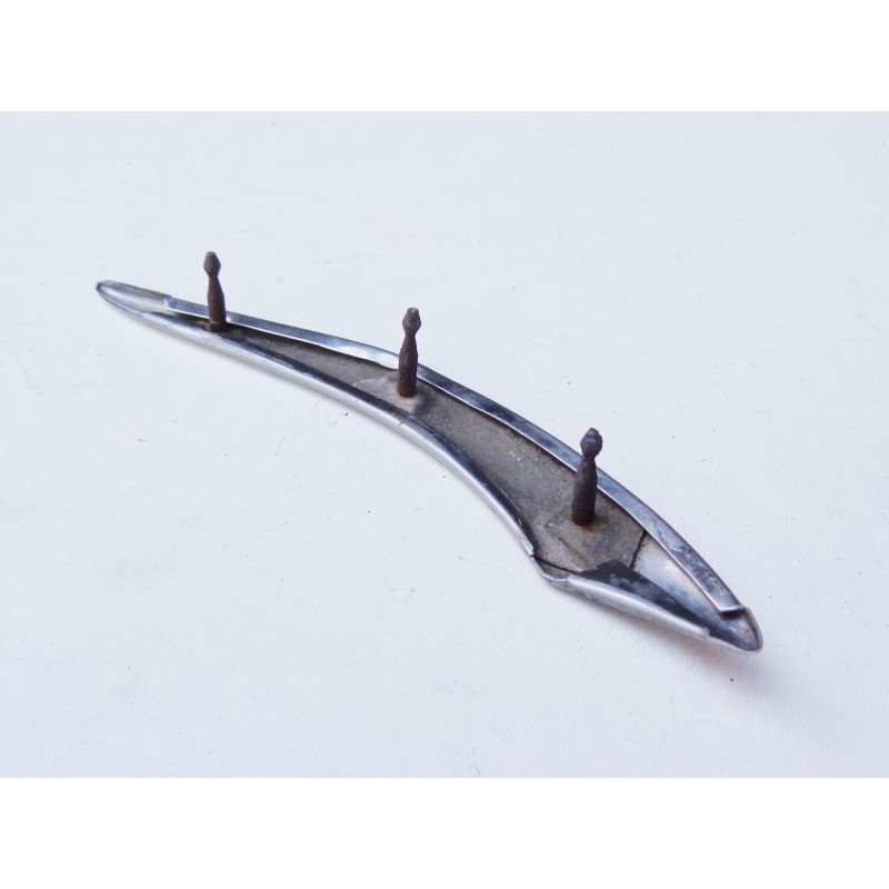 Friso do Bico da Asa Porta Traseira Esquerda Impala 1959 4 Portas