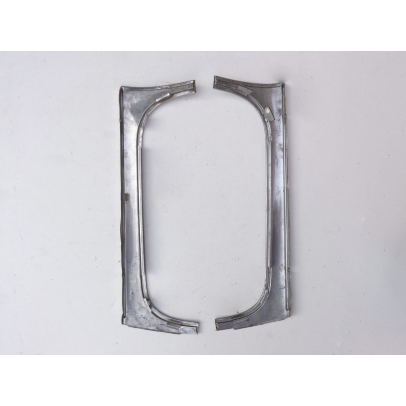 Friso Vertical Parabrisa Bel Air Conversível 53 e 54 Original - Par