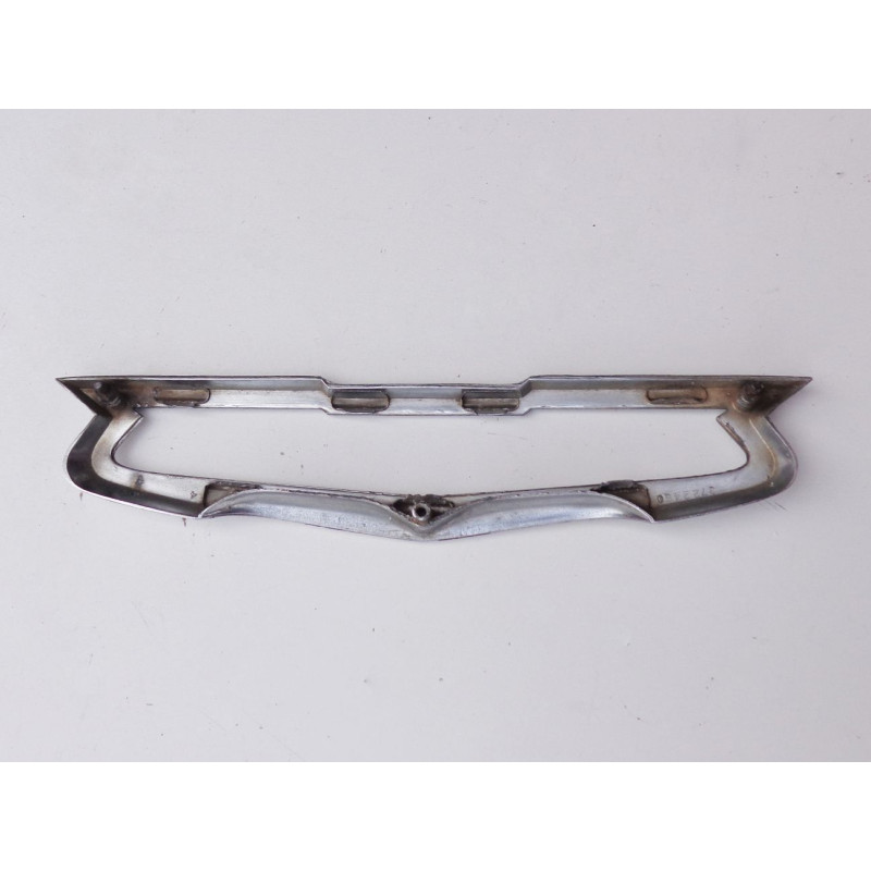 Moldura Emblema Porta Malas Bel Air 6 Cilindros 56 À 58 Original