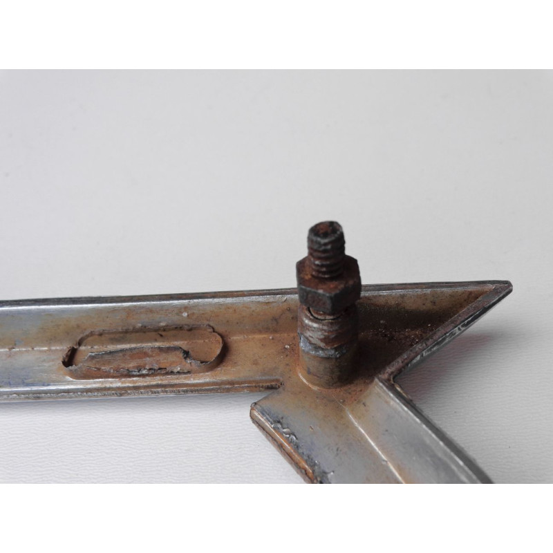 Moldura Emblema Porta Malas Bel Air 6 Cilindros 56 À 58 Original