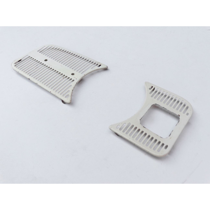 Grade Tela Do Alto Falante E Marcador Fusca Até 70 Original - Par