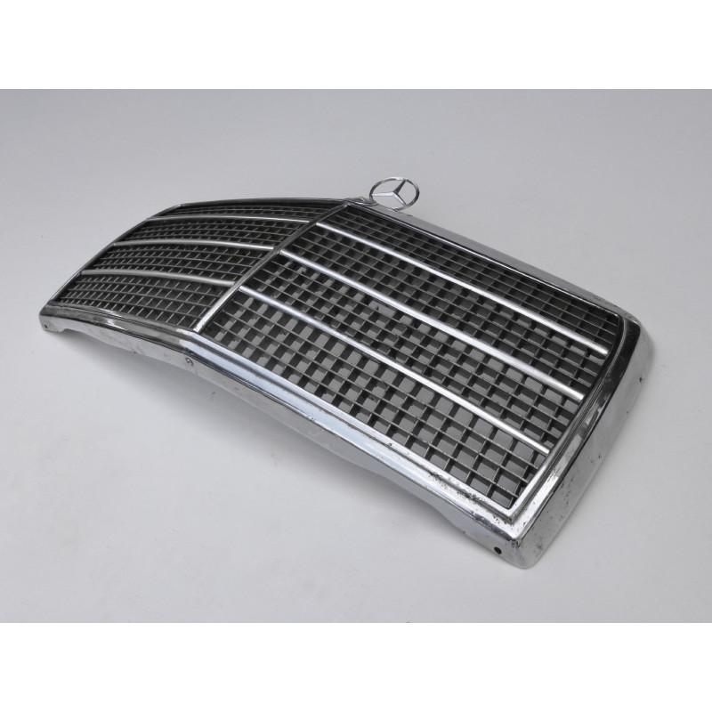 Grade Mercedes W114 W115 1974 à 1976 Original Usada Mod Maior