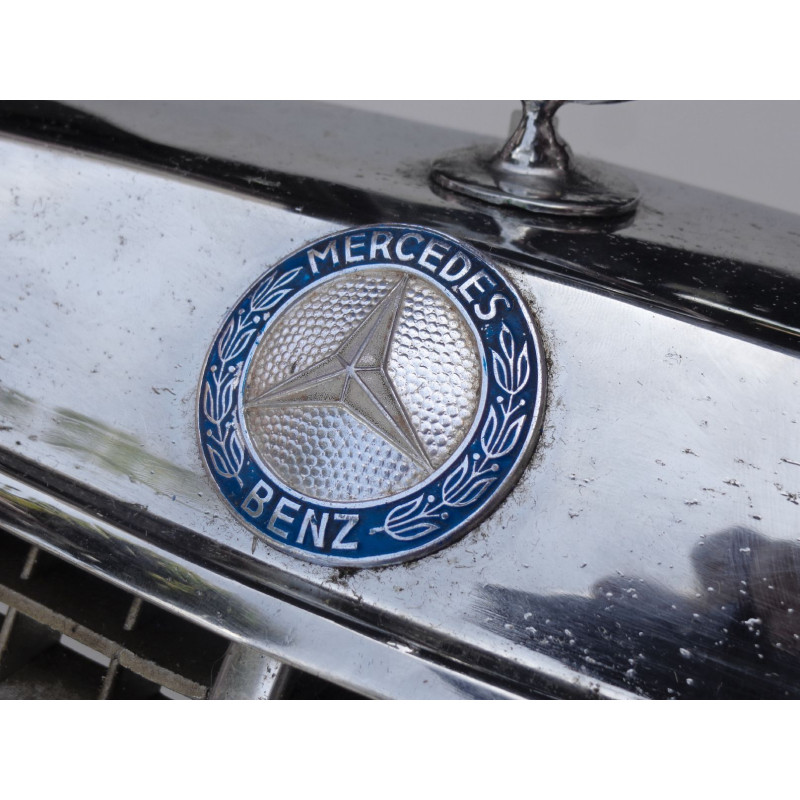 Grade Mercedes W114 W115 1968 à 1976 Original Usada