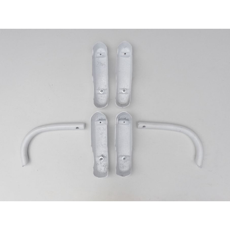 Batente Puleiro Parachoque Vincado Kombi Até 67 Novo - Jogo