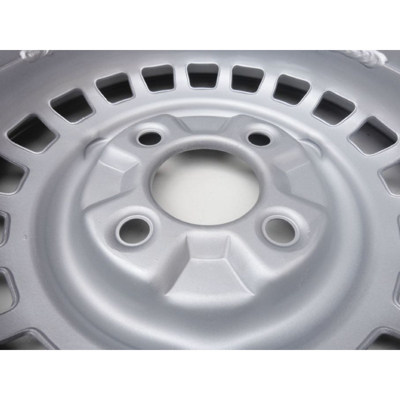 Roda Ferro Aro 15 X 4,5 Fusca 4 Furos Com Calombo Original Usada