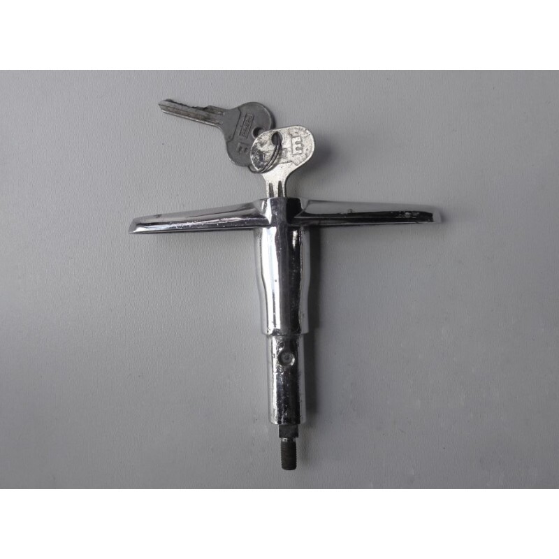 Maçaneta Tampa Traseira Rural Chave Antiga - Marca Ellen 