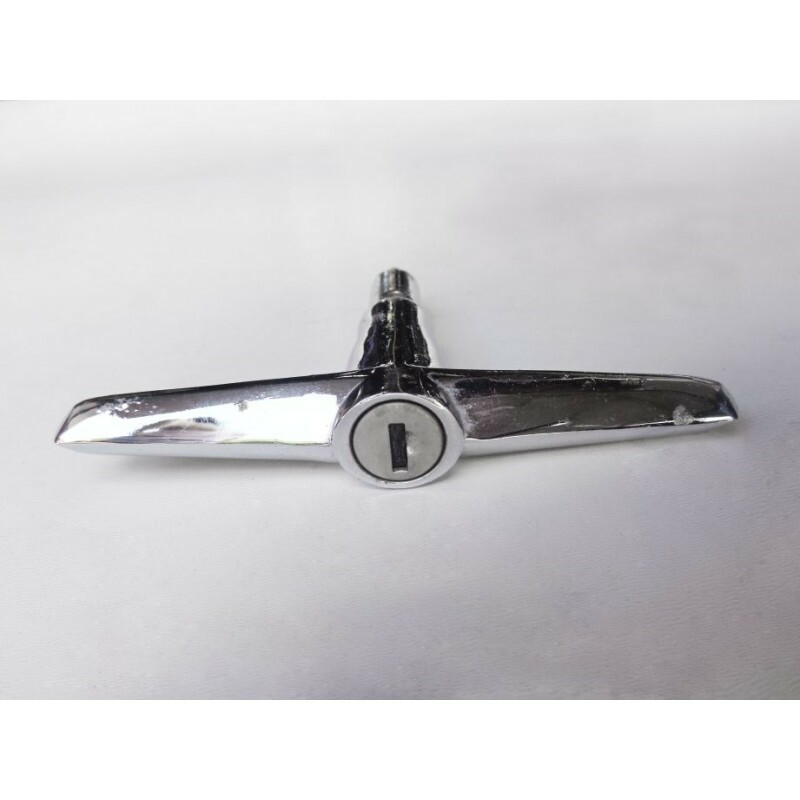 Maçaneta Tampa Traseira Rural Chave Antiga - Marca Ellen 