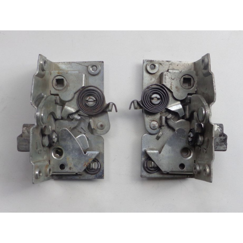 Fechadura Porta Chevrolet Boca De Sapo 47 À 51 Usada - Par