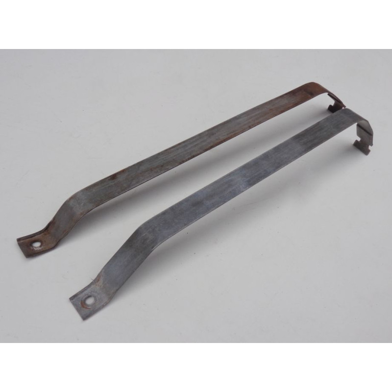 Cinta Do Tanque Dodge 1800 E Polara Original Usada - Par