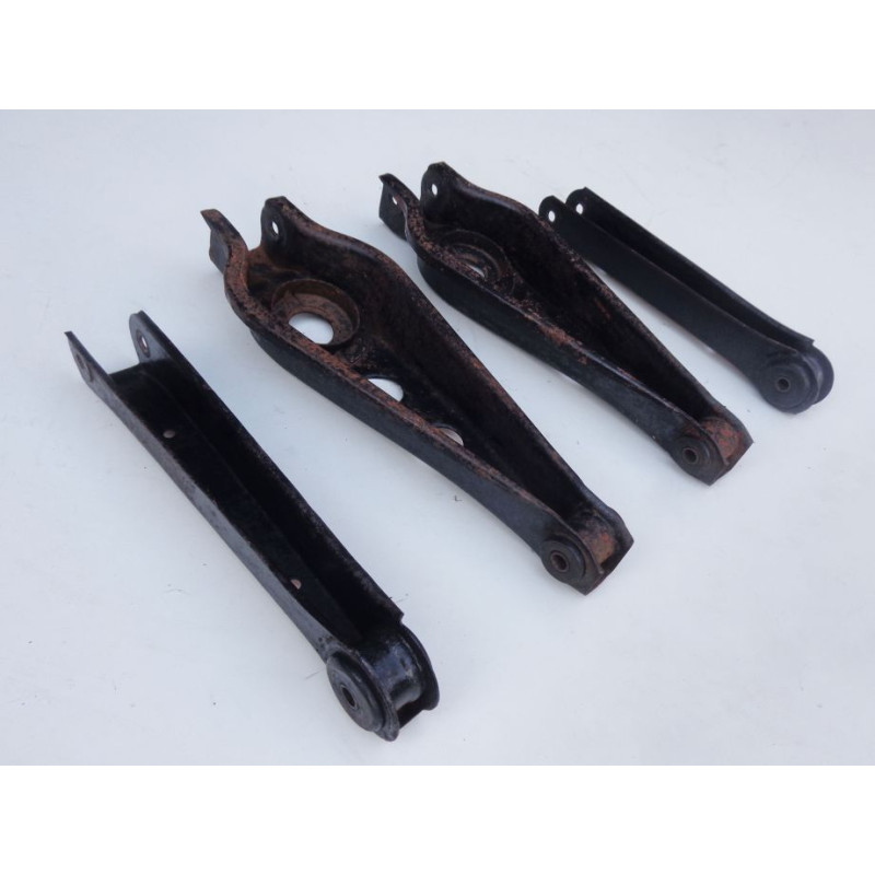 Bandeja Supensão Traseira Dodge 1800 Polara Usada - Jogo