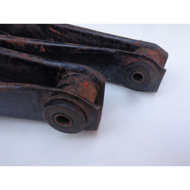 Bandeja Supensão Traseira Dodge 1800 Polara Usada - Jogo