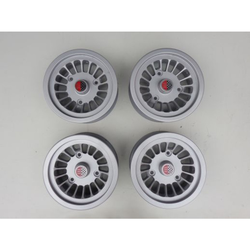 Roda De Liga Corcel Belina Del Rey Aro 13 X 5,5 - Jogo