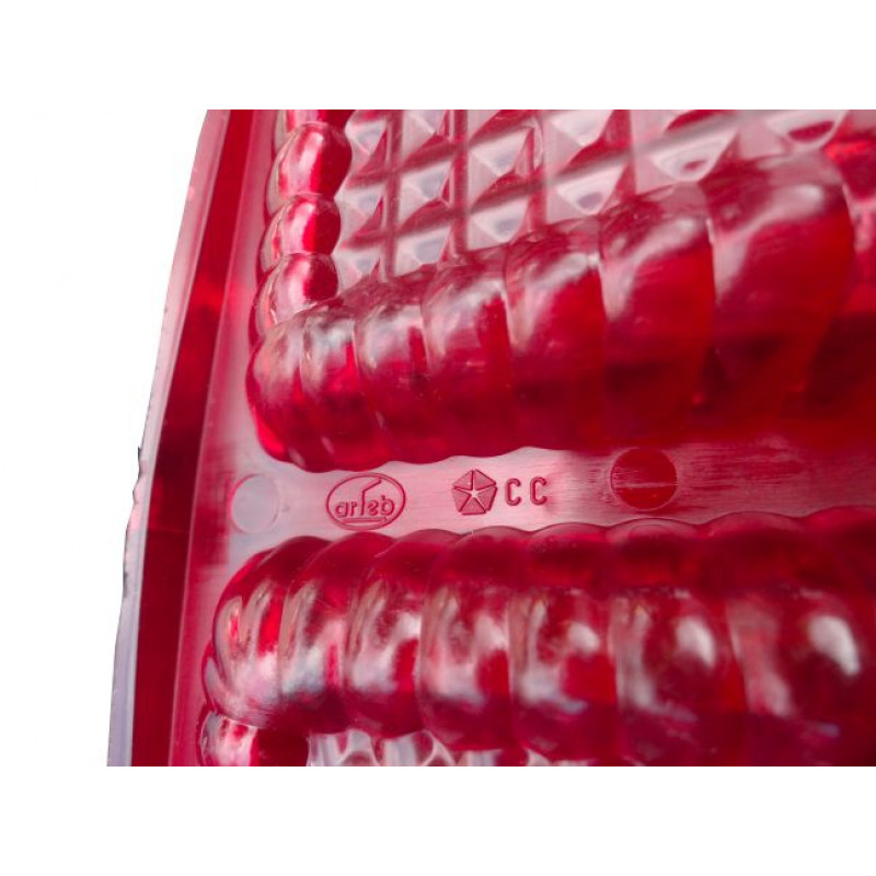 Lente Lanterna Direita Dodge Dart 69 71 Arteb Nova Trincado