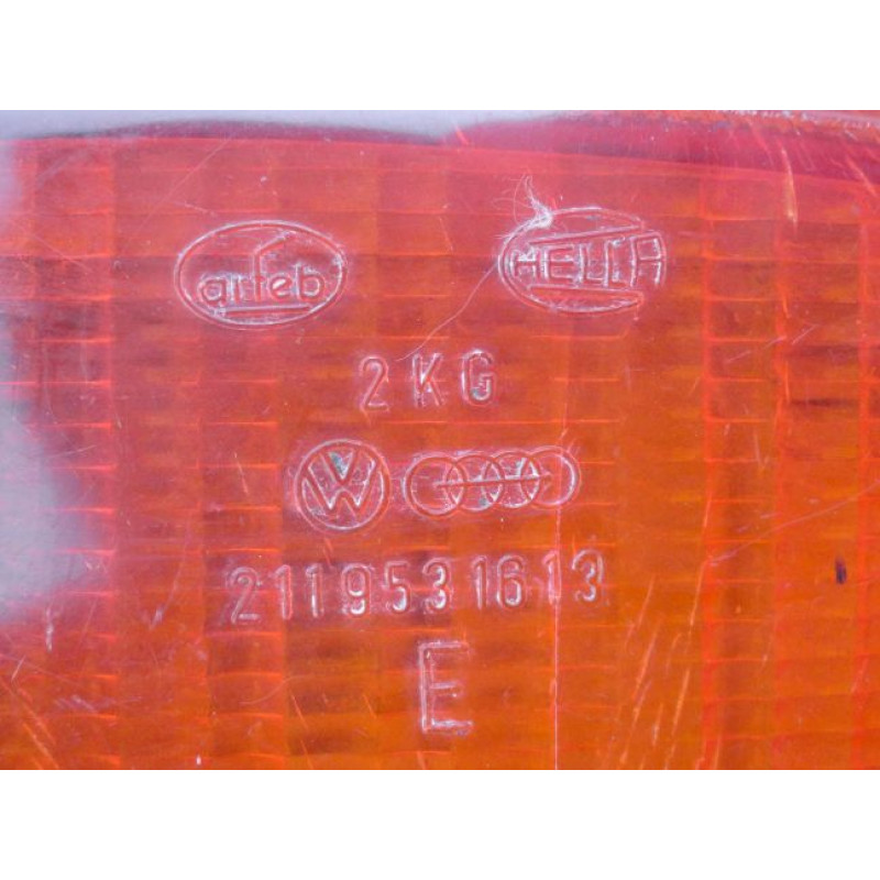 Pisca Dianteiro Esquerdo Kombi 76 Diante Original VW  Arteb Hella