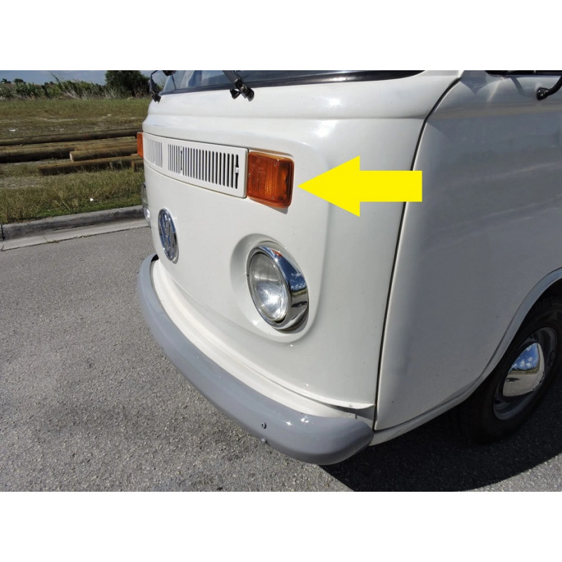 Pisca Dianteiro Esquerdo Kombi 76 Diante Original VW  Arteb Hella