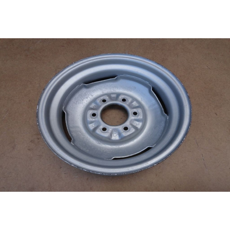 Roda Chevrolet Automóvel Pick Up Década de 1940 Aro 16 Tala 4,5 Original