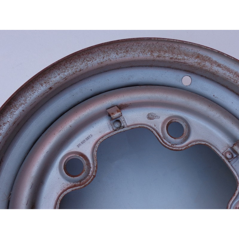 Roda Kombi 1967 a 1981 Fechada Aro 14 Tala 5,5 Original Nova - Unitário