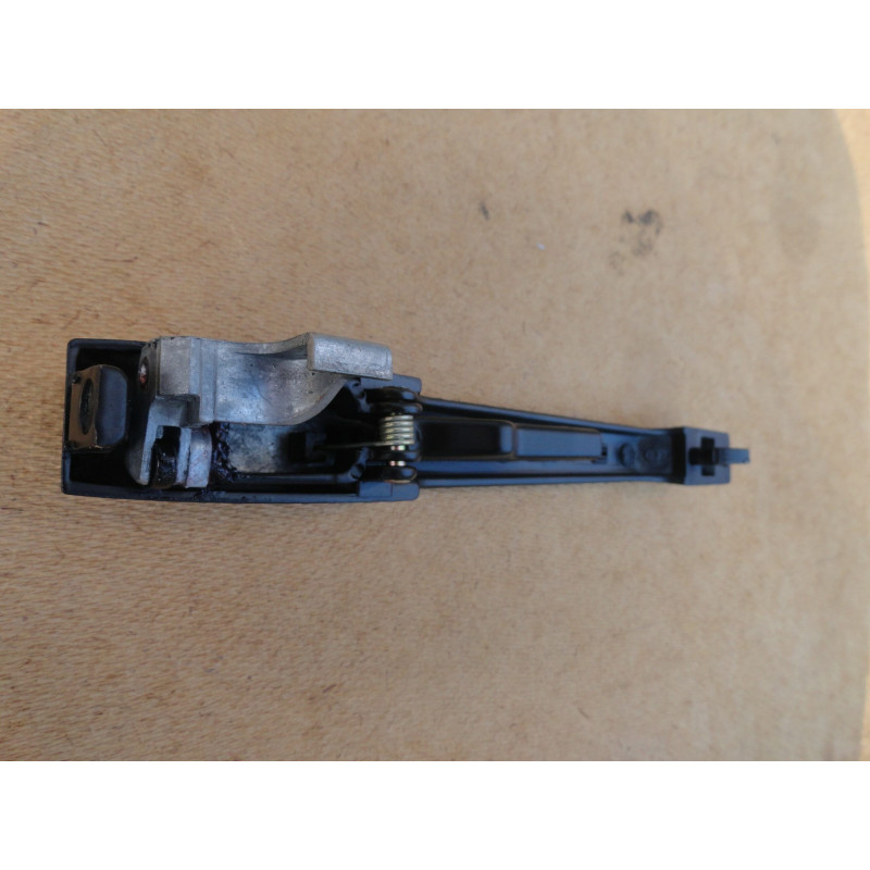 Santana e Quantum - Maçaneta Externa Traseira Direita