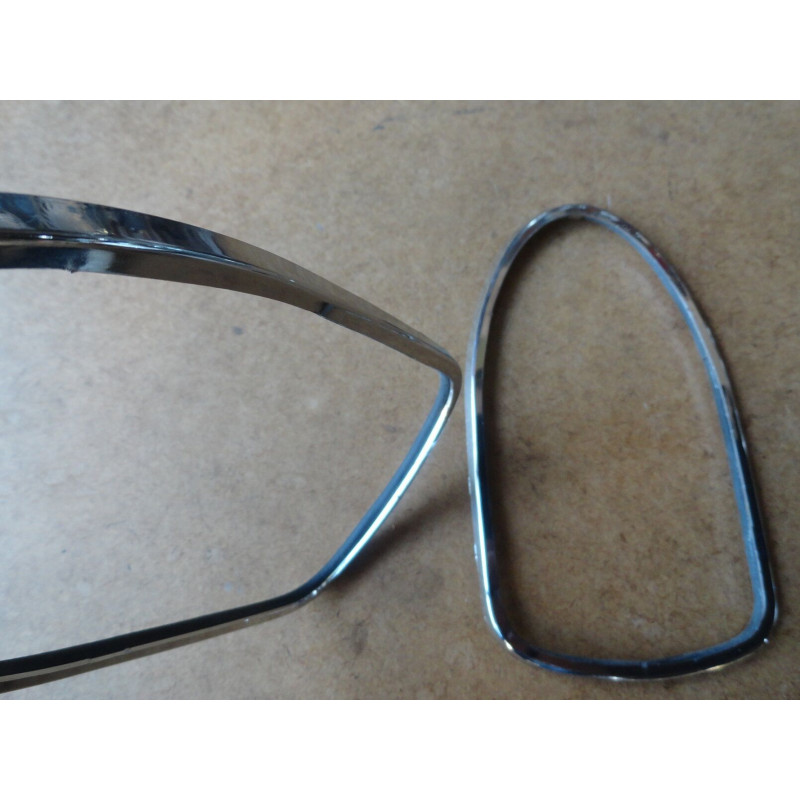 Aro da Lente Lanterna Traseira Fusca 1300L 1500 1600 70 à 78 - Par