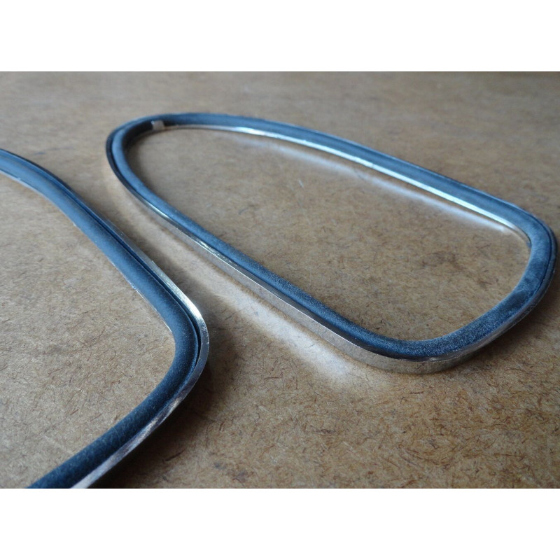 Aro da Lente Lanterna Traseira Fusca 1300L 1500 1600 70 à 78 - Par