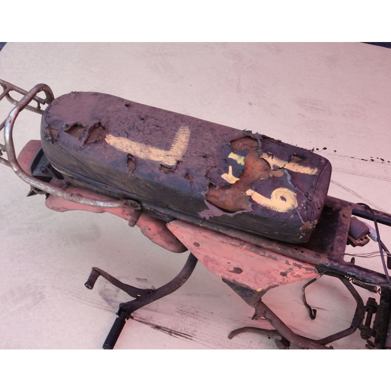 Sucata Moto Antiga Xispa Década 70 No Estado Sem Documentação 