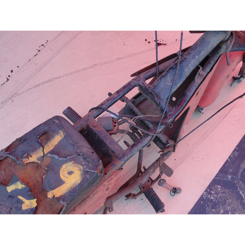 Sucata Moto Antiga Xispa Década 70 No Estado Sem Documentação 