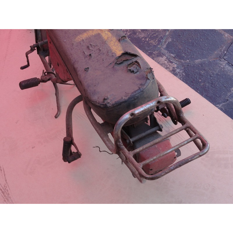 Sucata Moto Antiga Xispa Década 70 No Estado Sem Documentação 