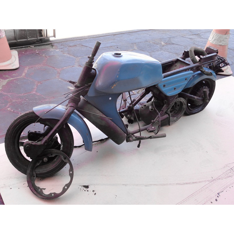 Sucata Moto Antiga Xispa Década 70 No Estado Sem Documentação 