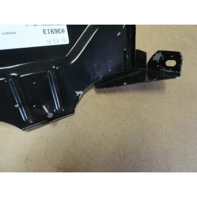 Suporte de Bateria F-1000 72 à 92 Esquerdo