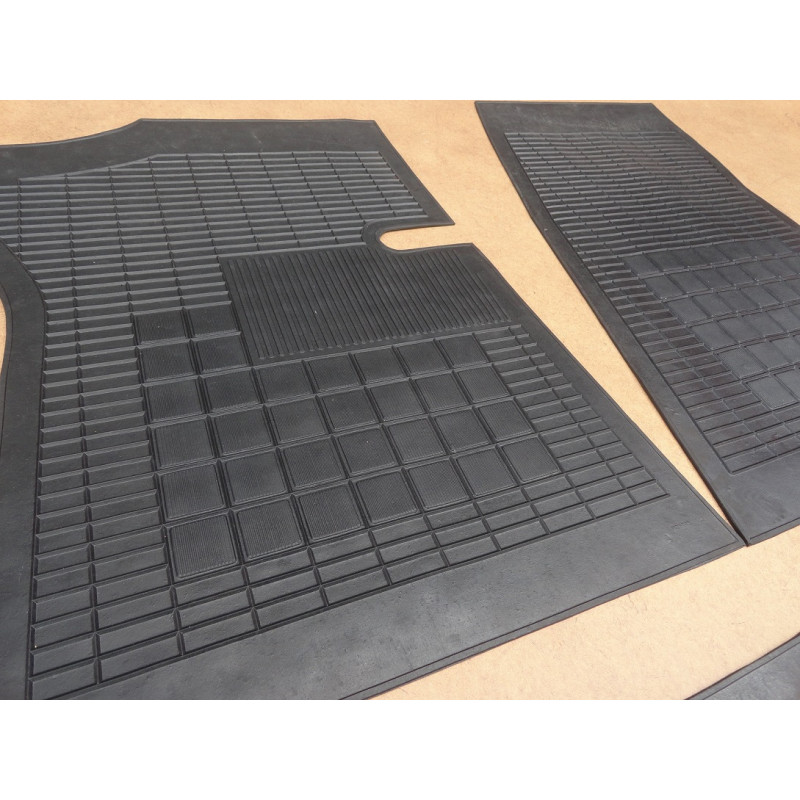 Tapete de Borracha Opala Caravan Todos os Anos - Jogo