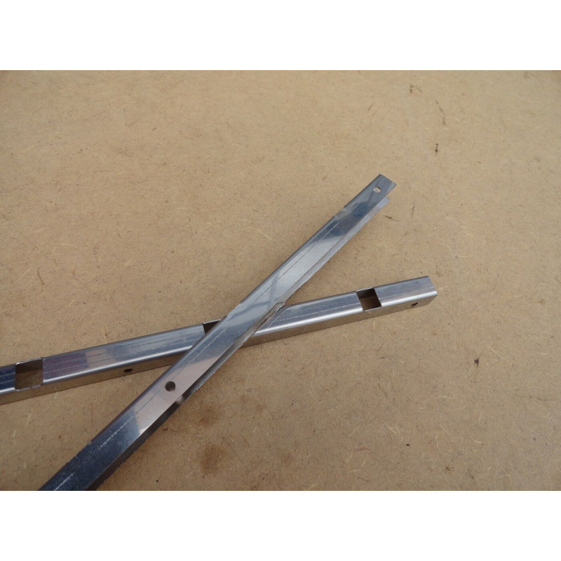 Trilho Trava do Vidro da Porta Kombi até 1975 Novo - Par