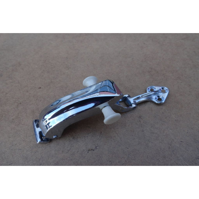 Trinco da Janela Lateral Basculante Kombi até 1975 Bege Novo