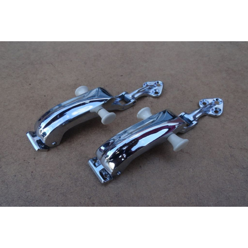 Trinco da Janela Lateral Basculante Kombi até 1975 Bege Novo - Par