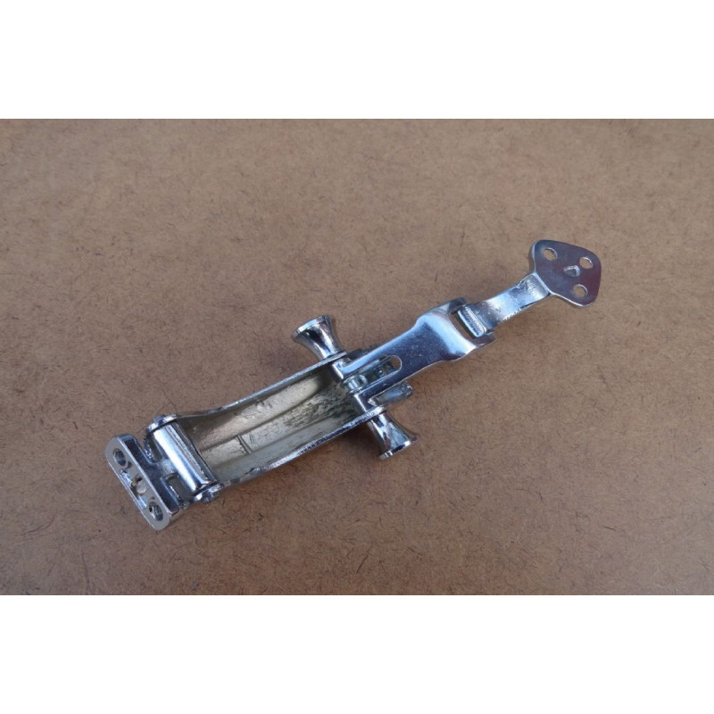 Trinco da Janela Lateral Basculante Kombi até 1975 Cromado Novo