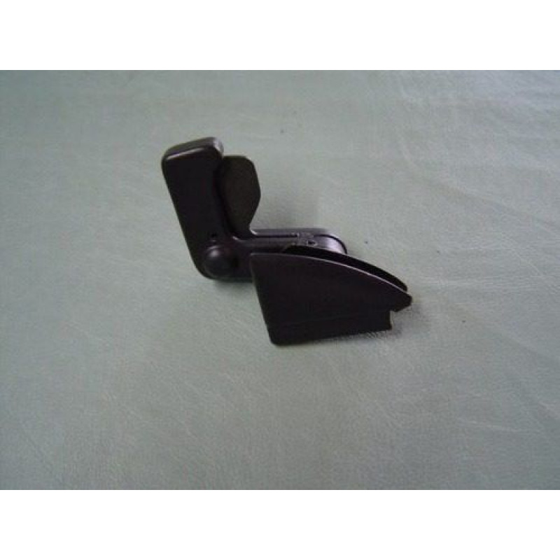 Trinco Quebra Vento D-20 Chevette Direito