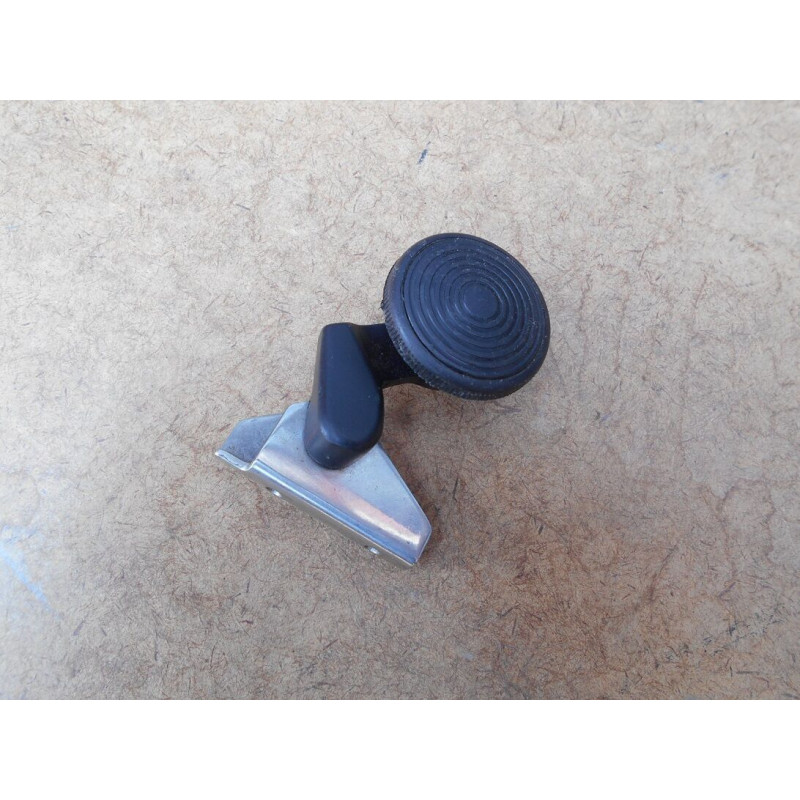 Trinco Quebra Vento Esquerdo Kombi Clipper 1976 a 1996 Novo