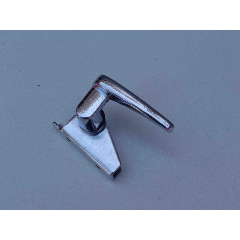 Trinco Quebra Vento Vw Karmann Ghia TC Esquerdo Novo