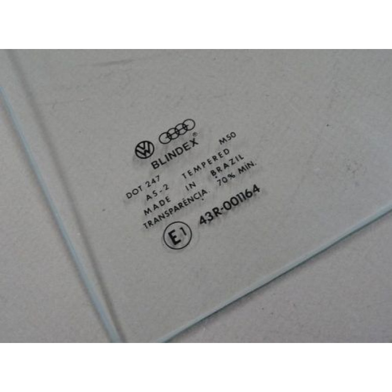 Vidro Quebra Vento Direito Kombi Clipper 76 em Diante Incolor Blindex